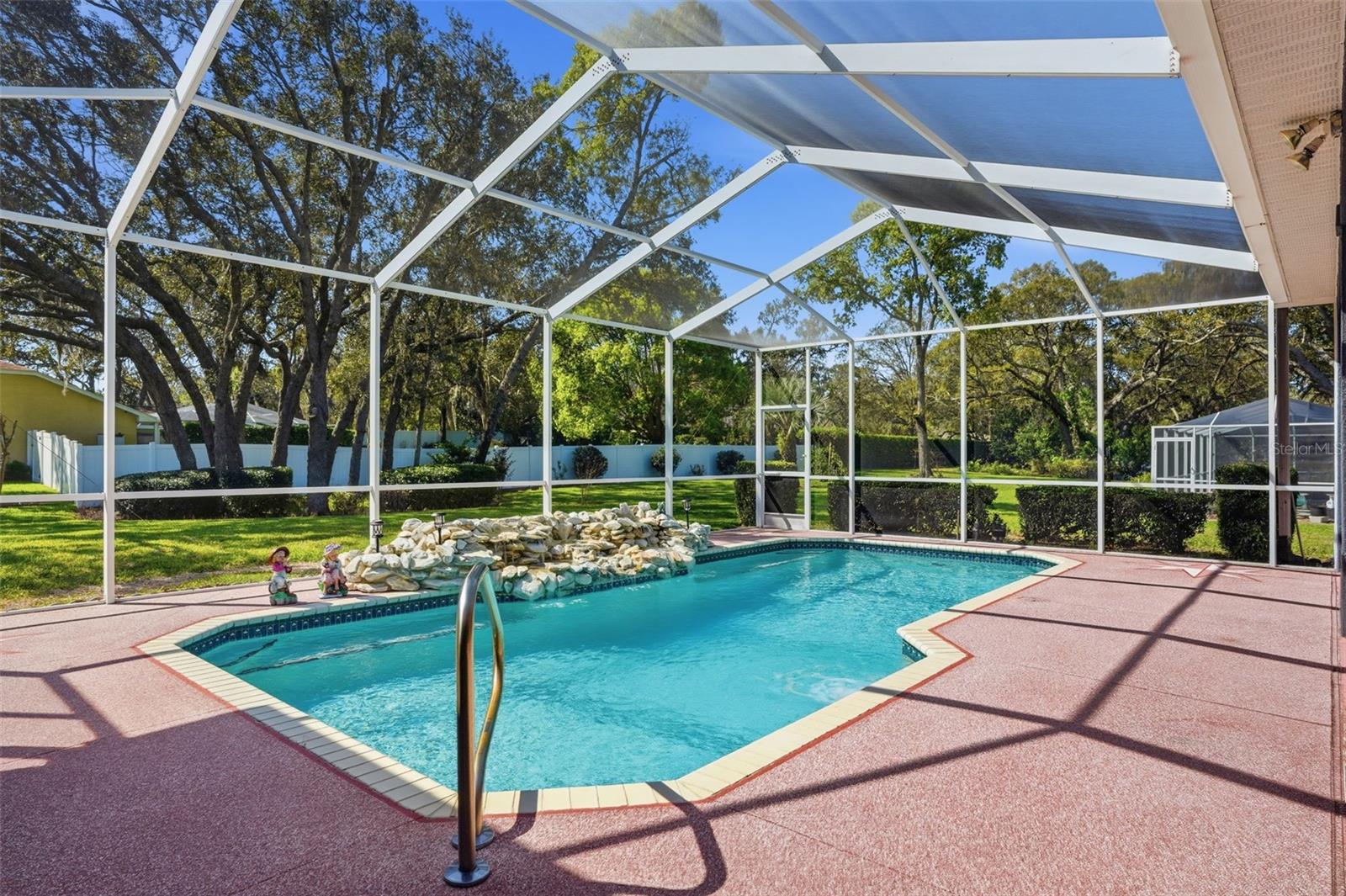 AUTUMN OAKS - Residential