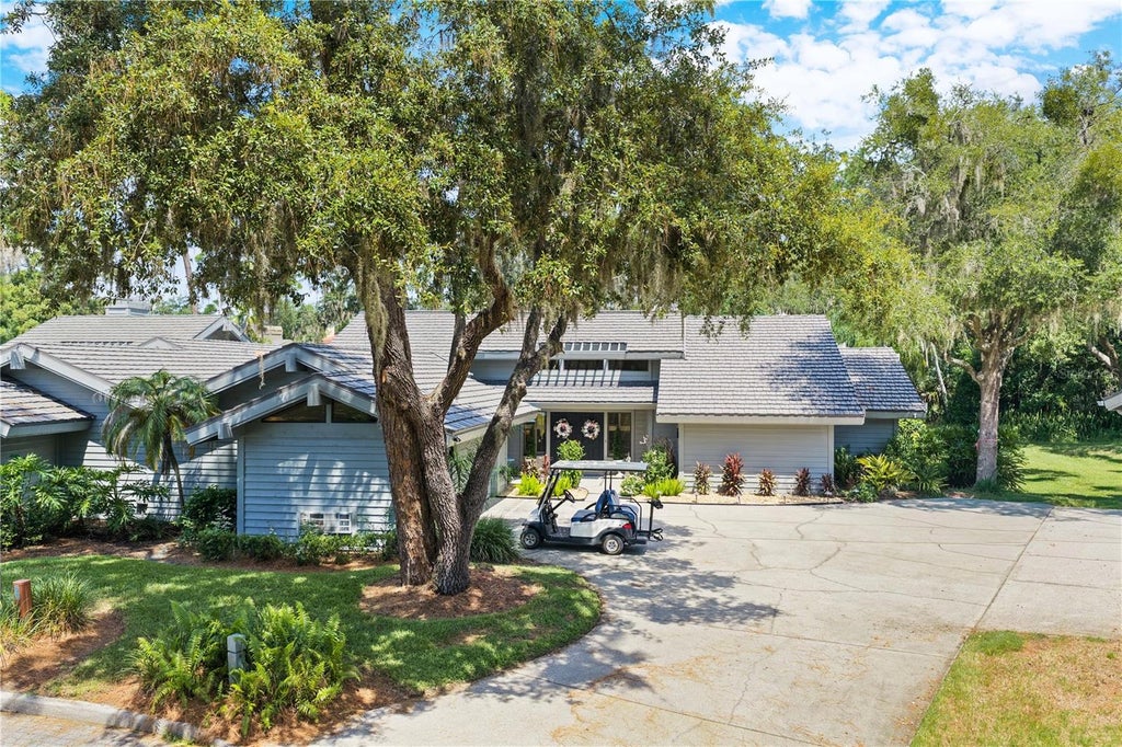 Photo of 5357 Cobblestone Court, Wesley Chapel, FL 33543 (MLS # TB8542348)