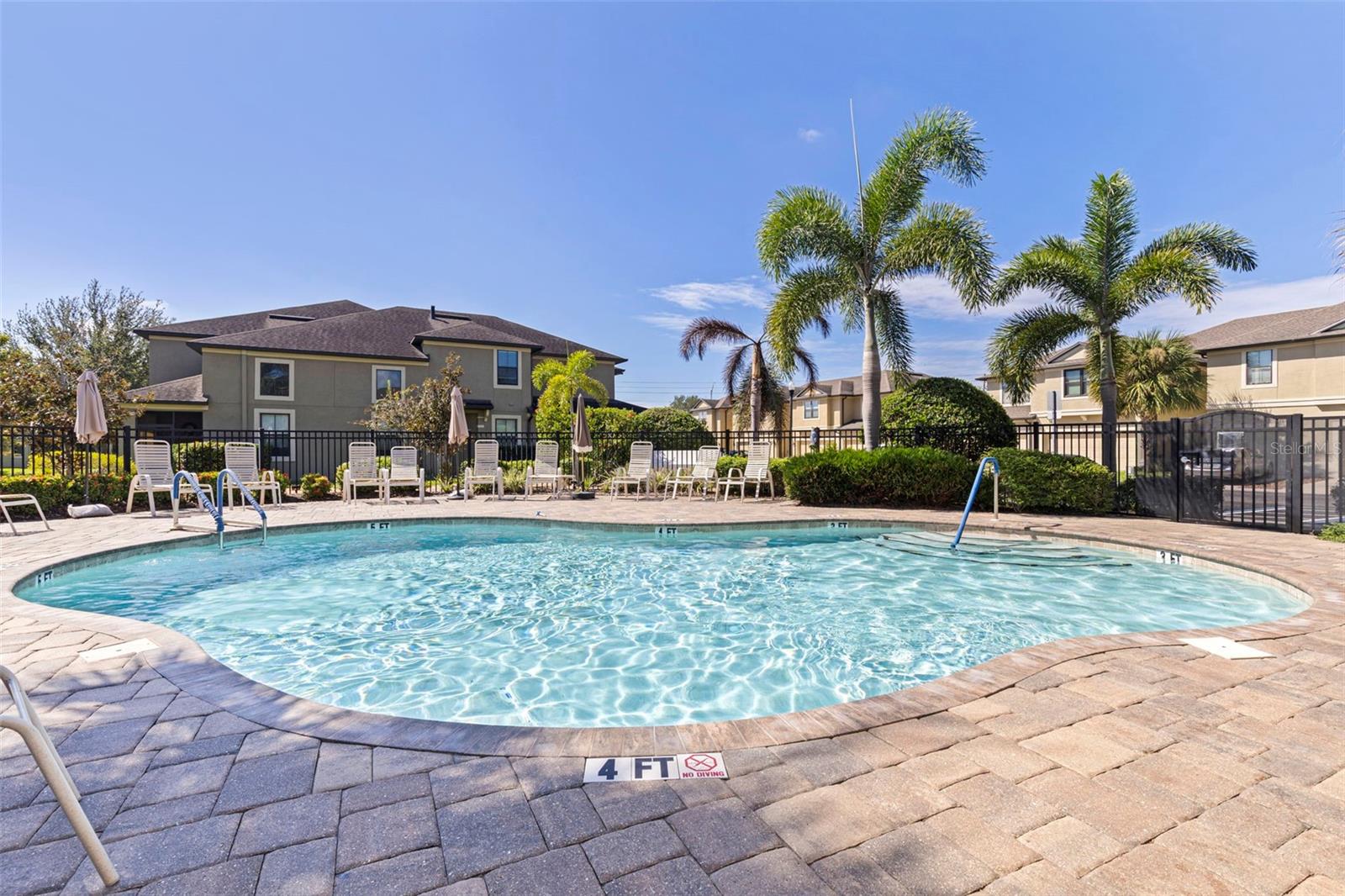 BAY ISLE LANDINGS - Residential