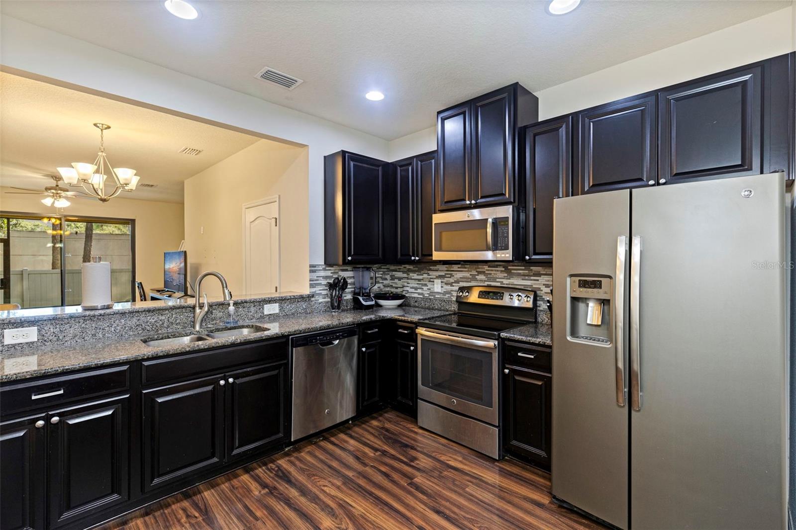 BAY ISLE LANDINGS - Residential
