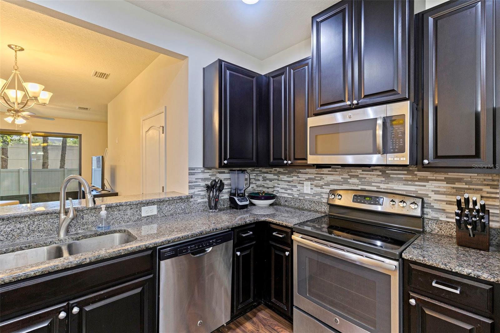 BAY ISLE LANDINGS - Residential