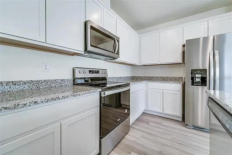 LANDINGS AT RIVERBEND - Residential Lease