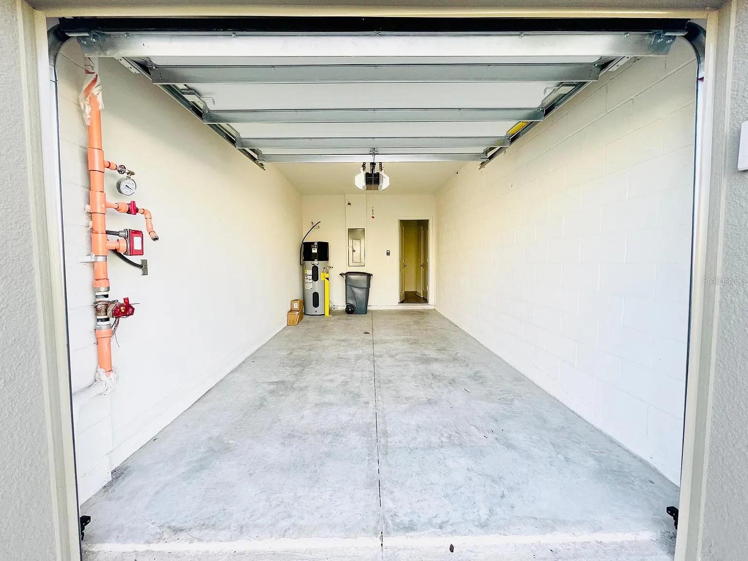 LANDINGS AT RIVERBEND - Residential Lease