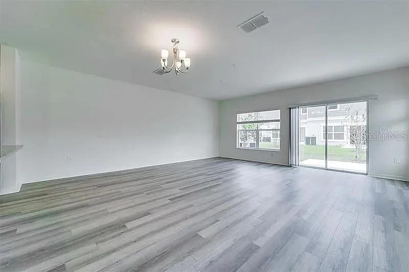 LANDINGS AT RIVERBEND - Residential Lease