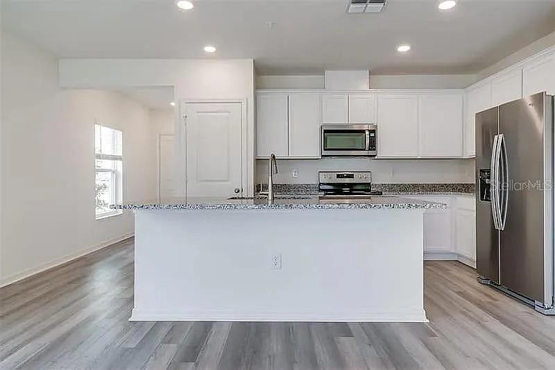 LANDINGS AT RIVERBEND - Residential Lease