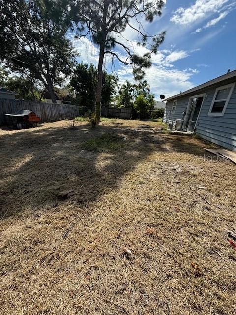 SOUTH VENICE - Residential