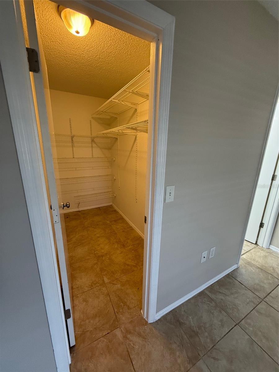 SOUTH VENICE - Residential