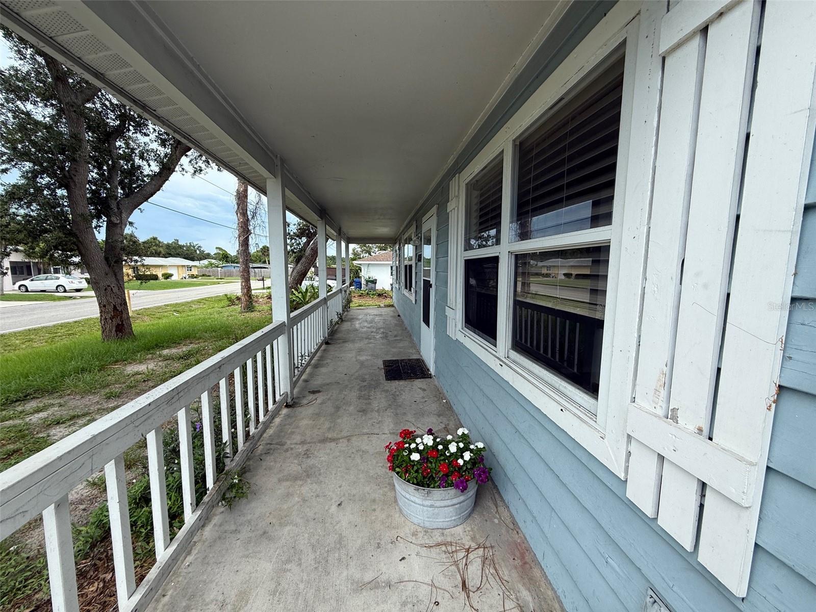 SOUTH VENICE - Residential