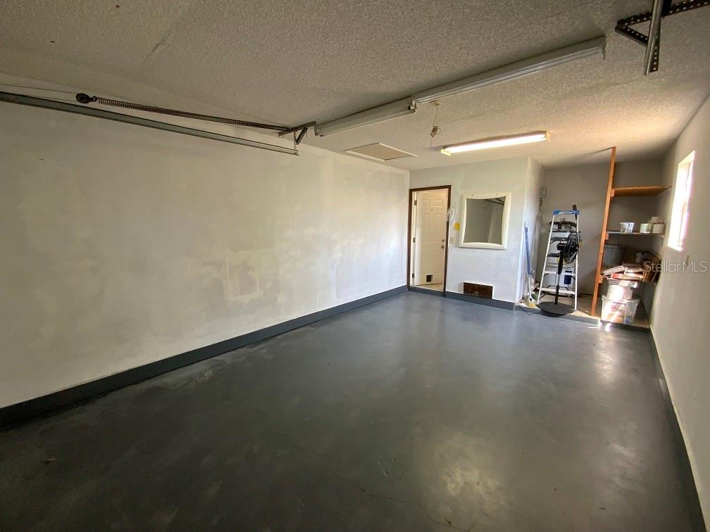 SOUTH VENICE - Residential