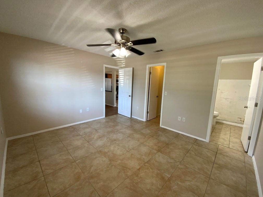 SOUTH VENICE - Residential