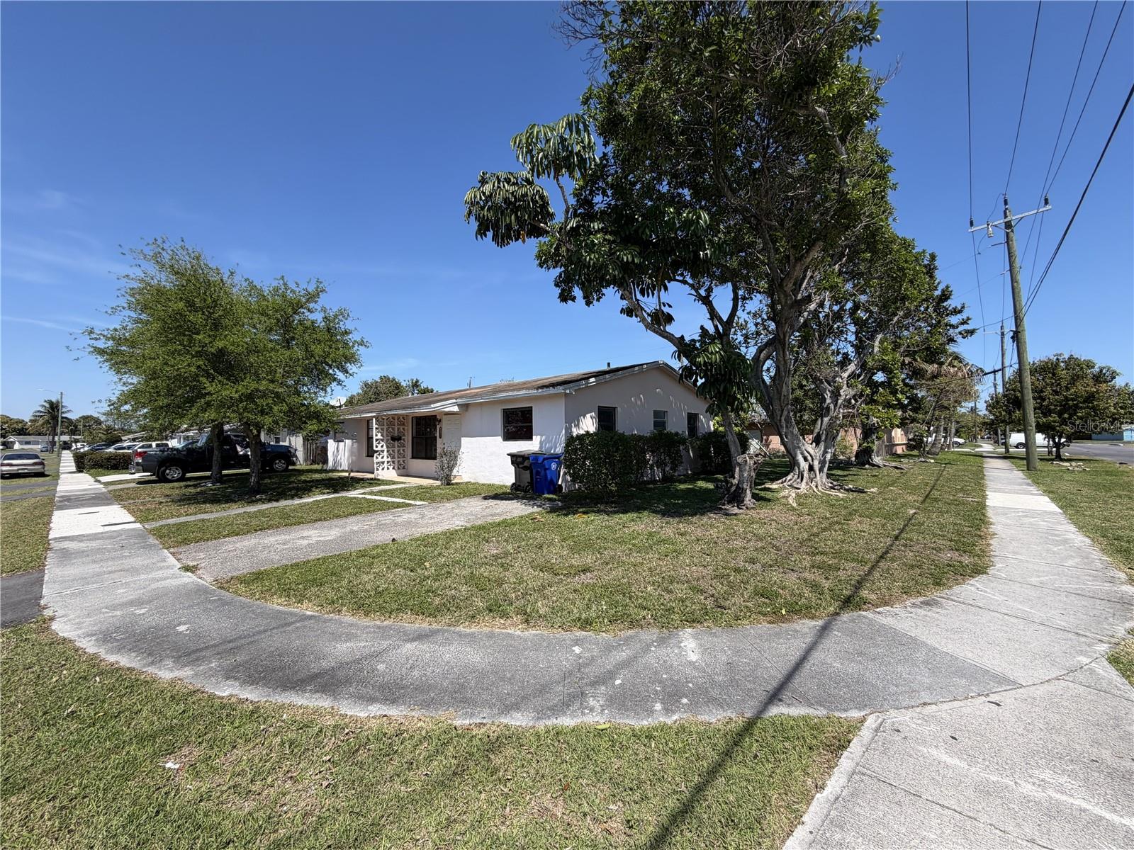4100 NW 39TH AVENUE