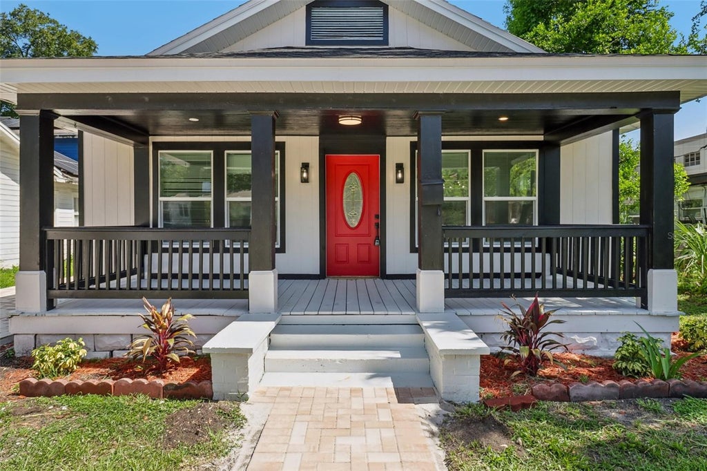 Photo of 43 W Muriel Street, Orlando, FL 32806 (MLS # S5153957)