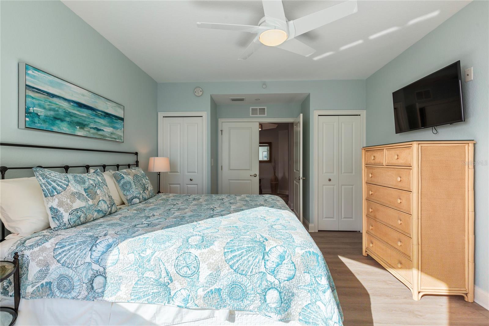 GRANDE ON SAND KEY - Residential