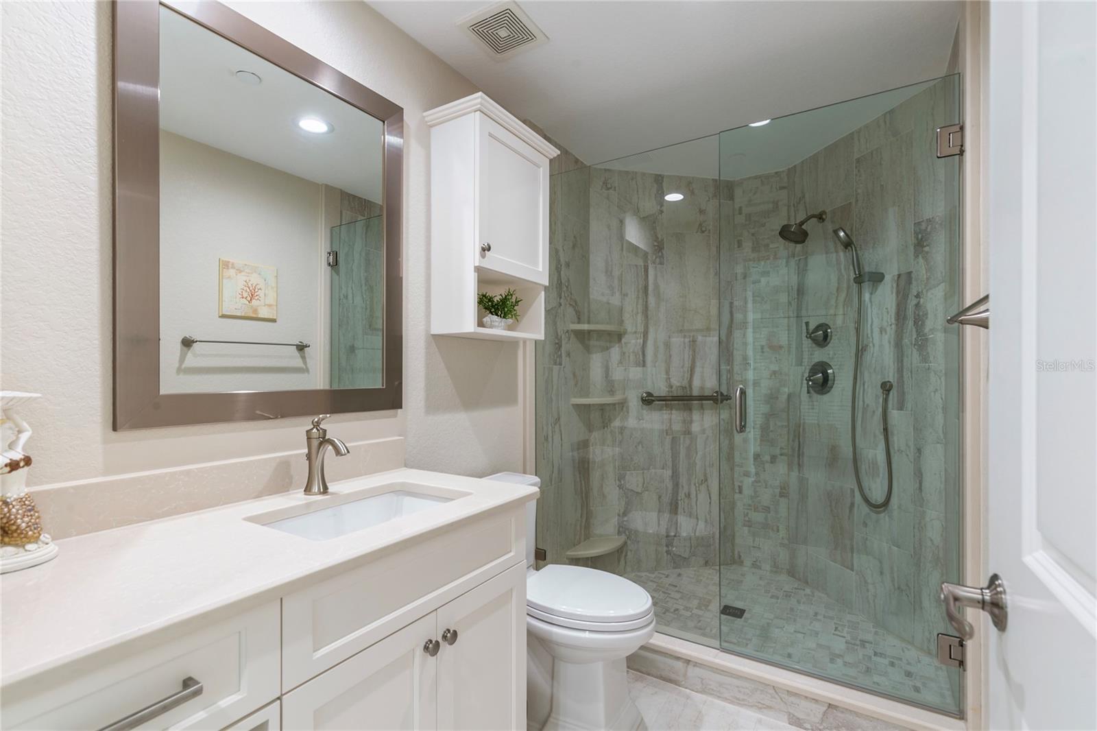 GRANDE ON SAND KEY - Residential