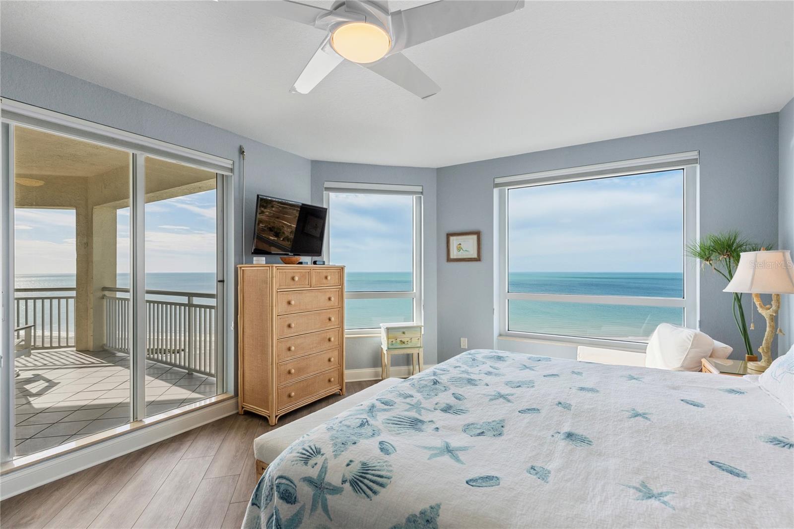 GRANDE ON SAND KEY - Residential