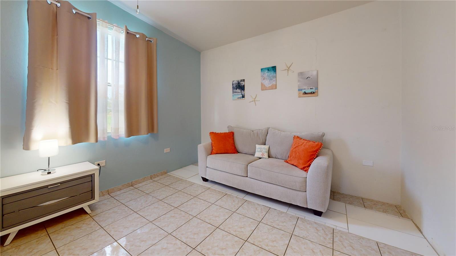 SOLAR 3 CALLE ARCHIPIELAGO - Residential