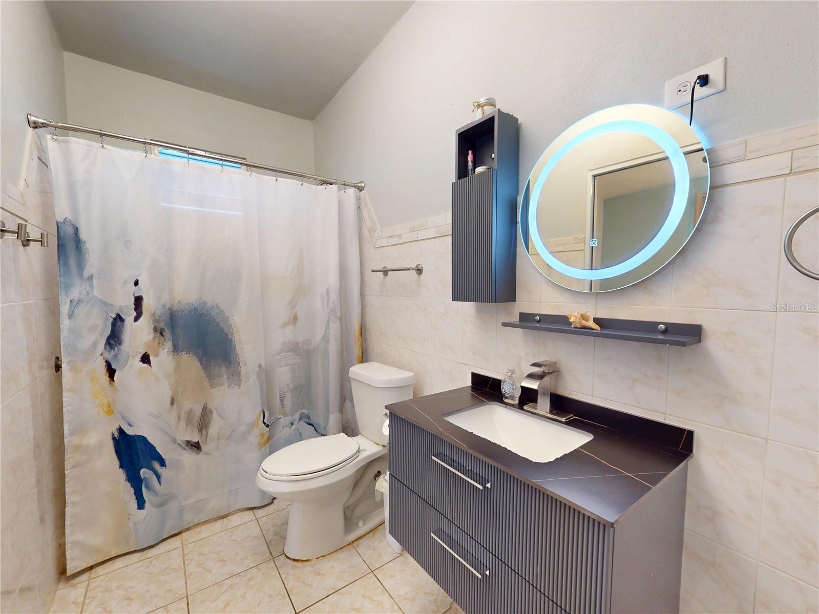 SOLAR 3 CALLE ARCHIPIELAGO - Residential