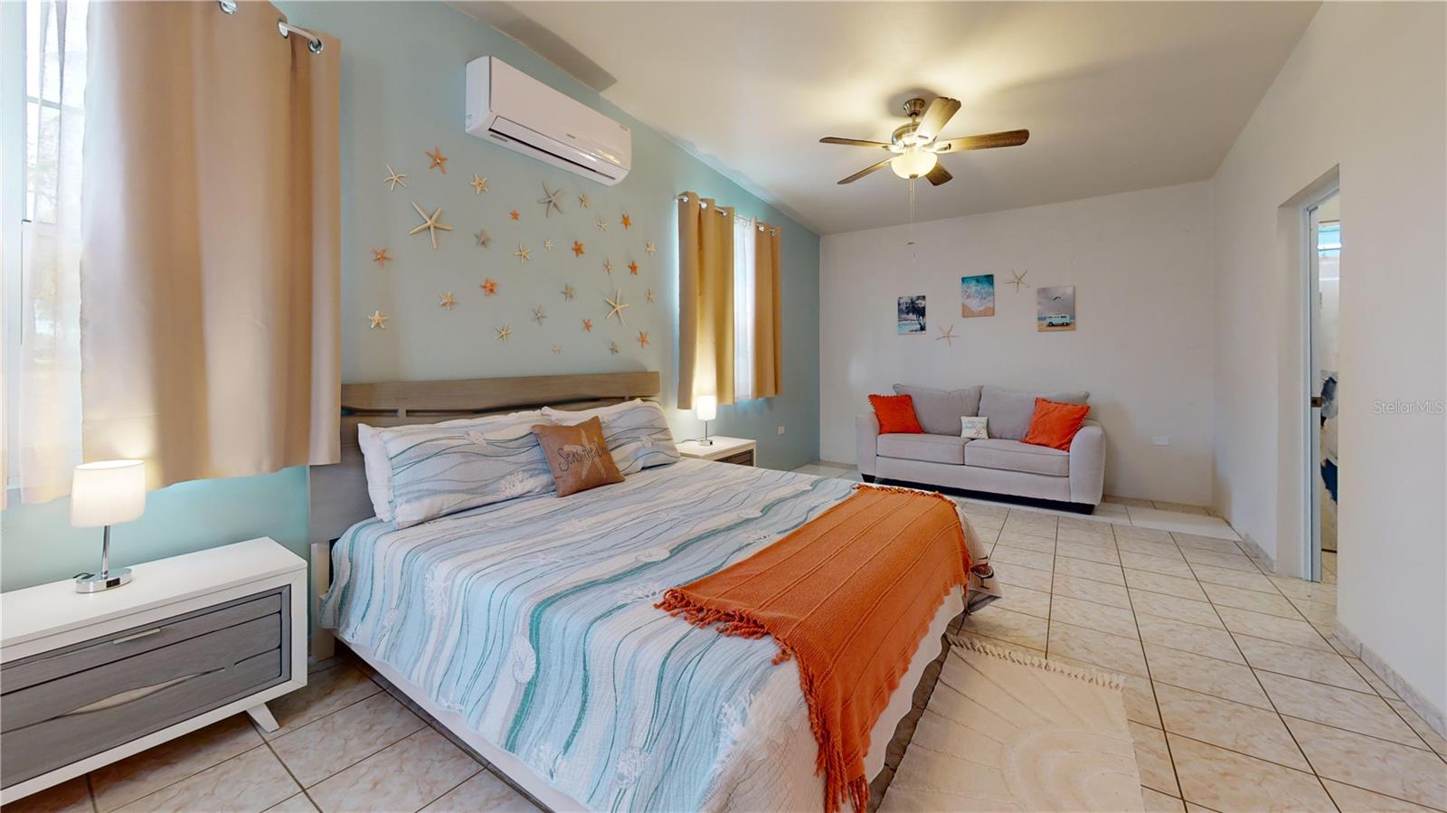 SOLAR 3 CALLE ARCHIPIELAGO - Residential