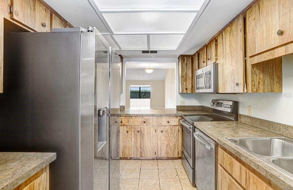 KIMBERLEA CONDO 04 - Residential