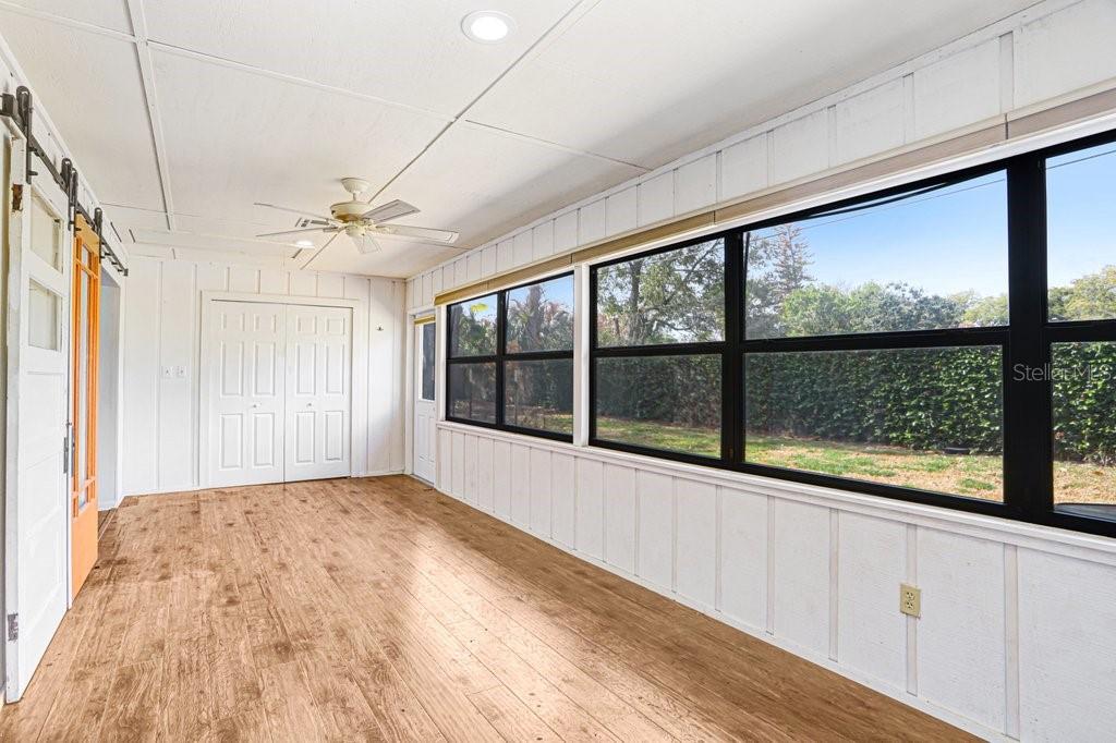 KIMBERLEA CONDO 04 - Residential