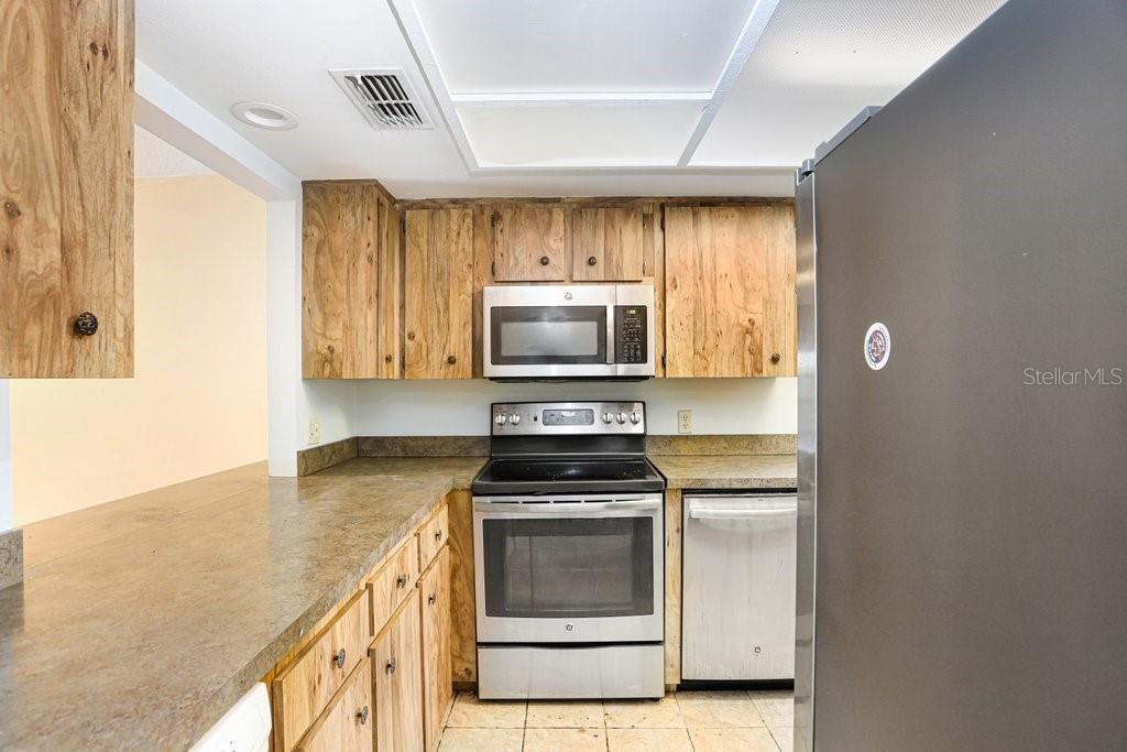 KIMBERLEA CONDO 04 - Residential