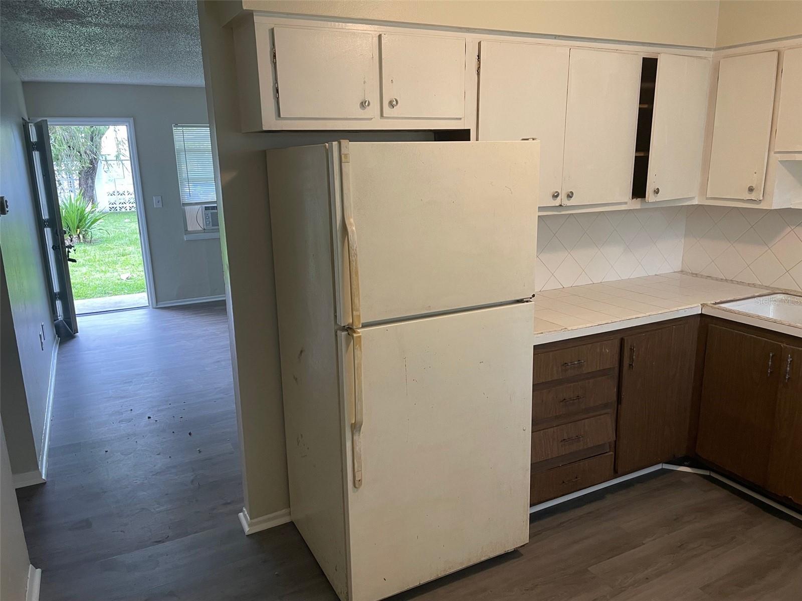 EDGEWOOD 3RD ADD - Residential Lease