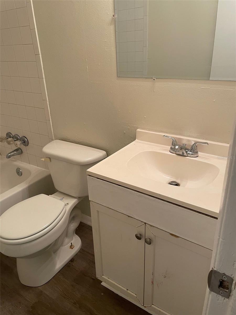 EDGEWOOD 3RD ADD - Residential Lease