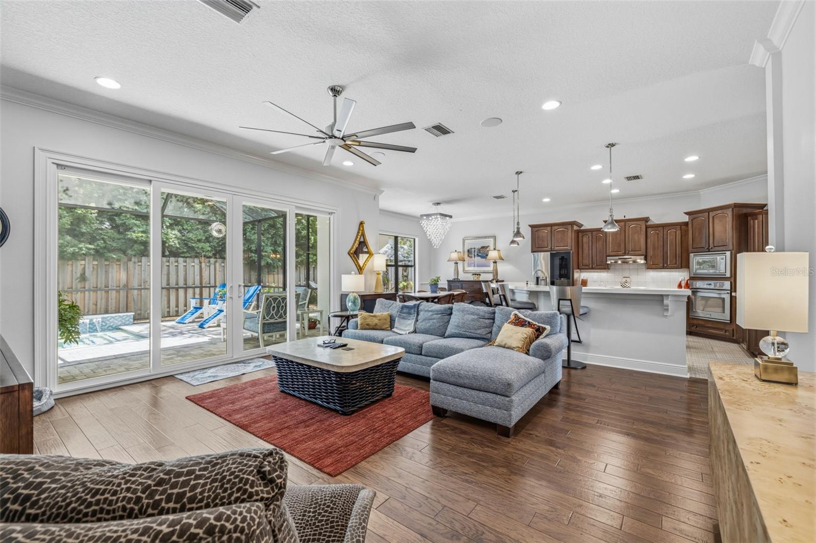 3210 W VILLA ROSA STREET