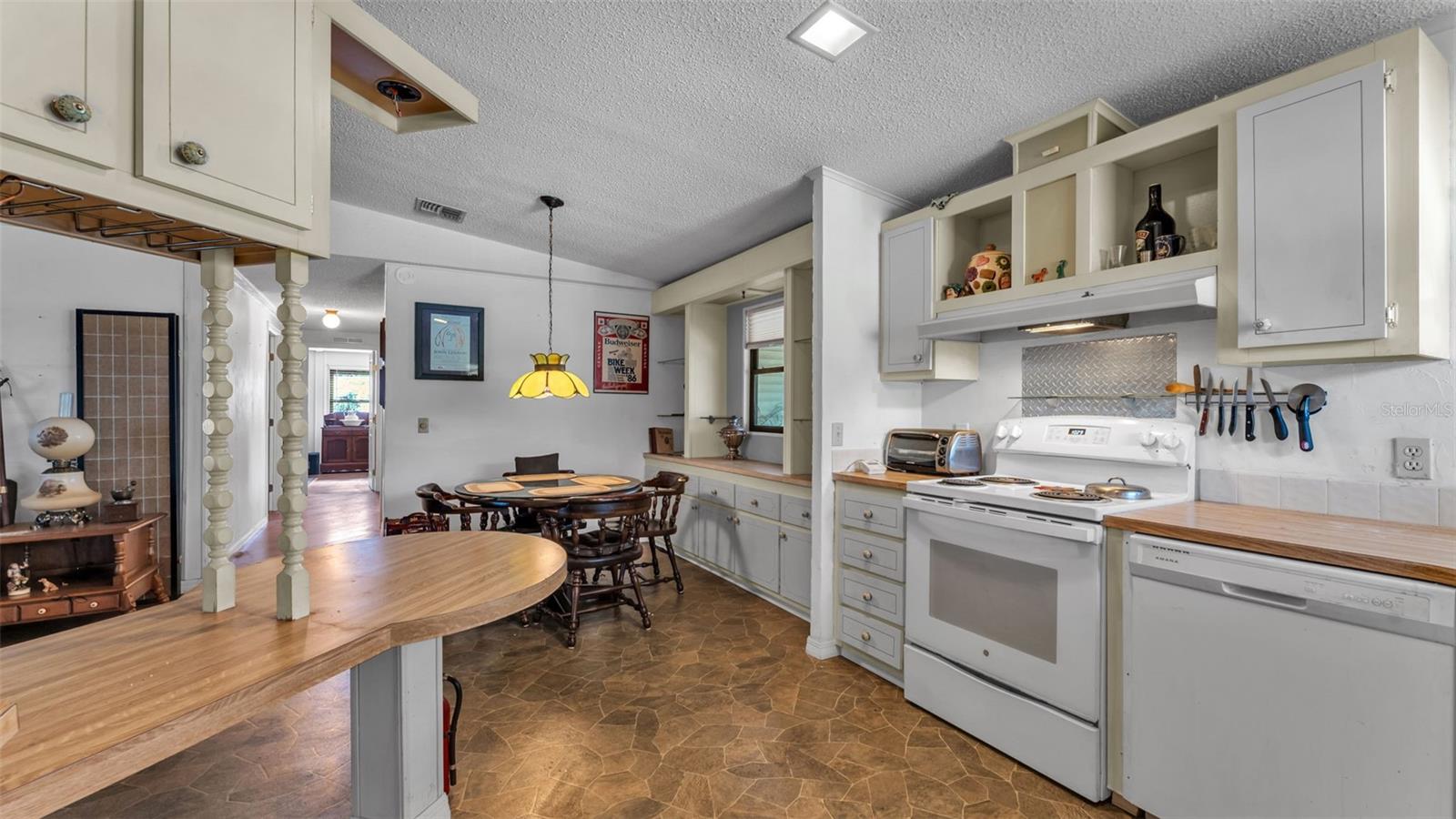 BROOKRIDGE COMM - Residential