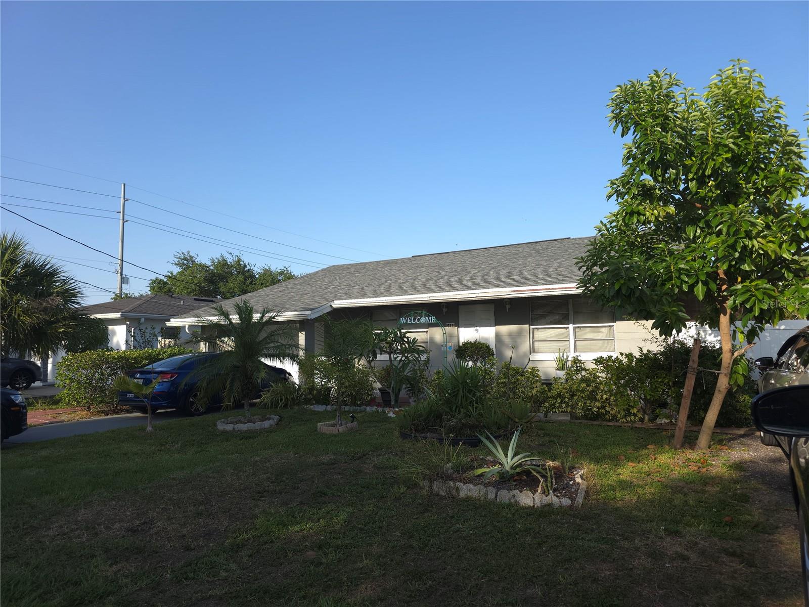 611 N BRADFORD AVENUE