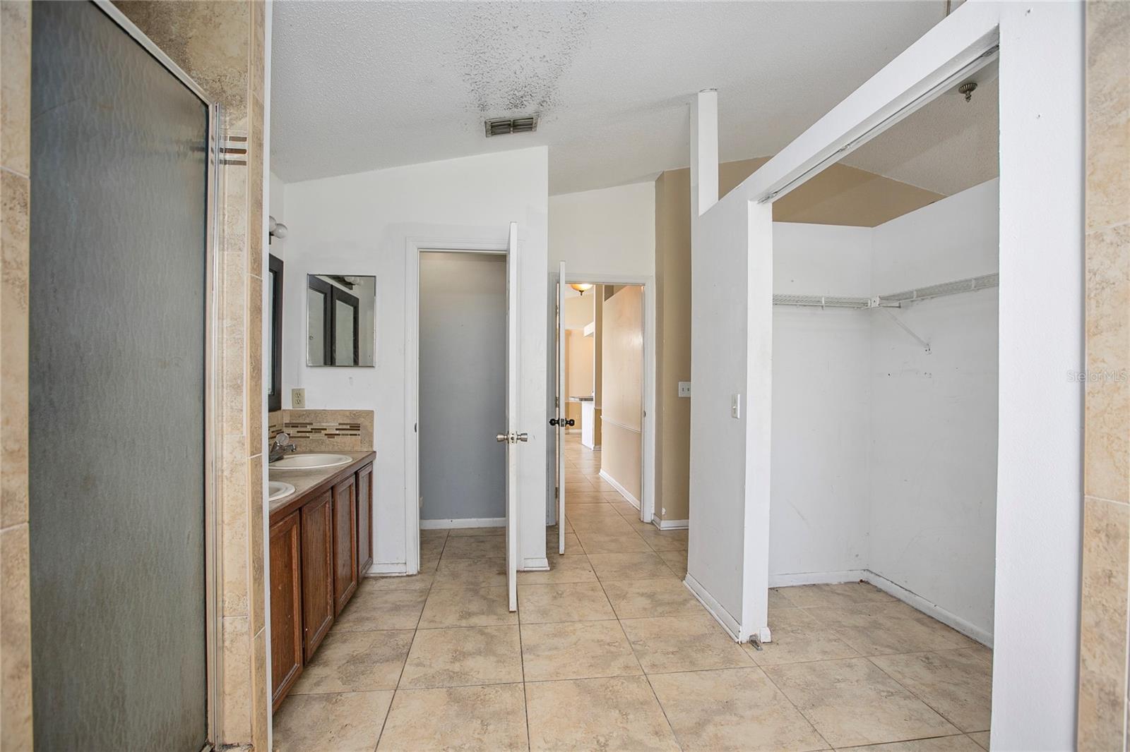 DELTONA LAKES UNIT 33 - Residential
