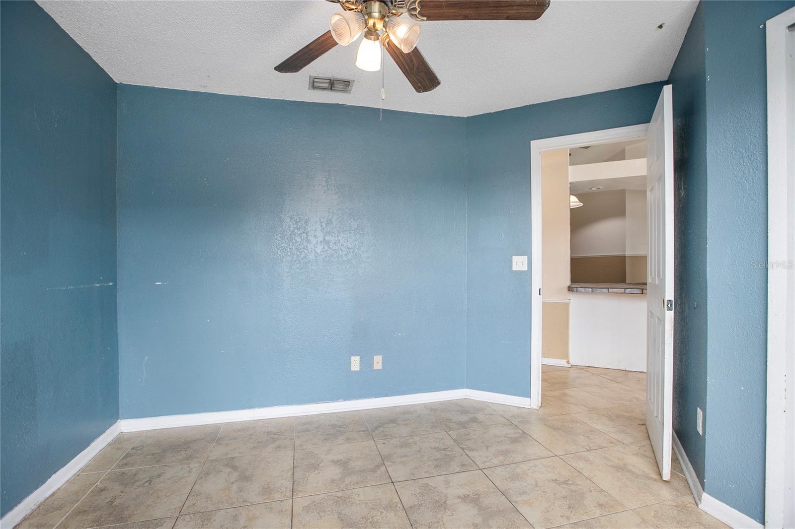 DELTONA LAKES UNIT 33 - Residential