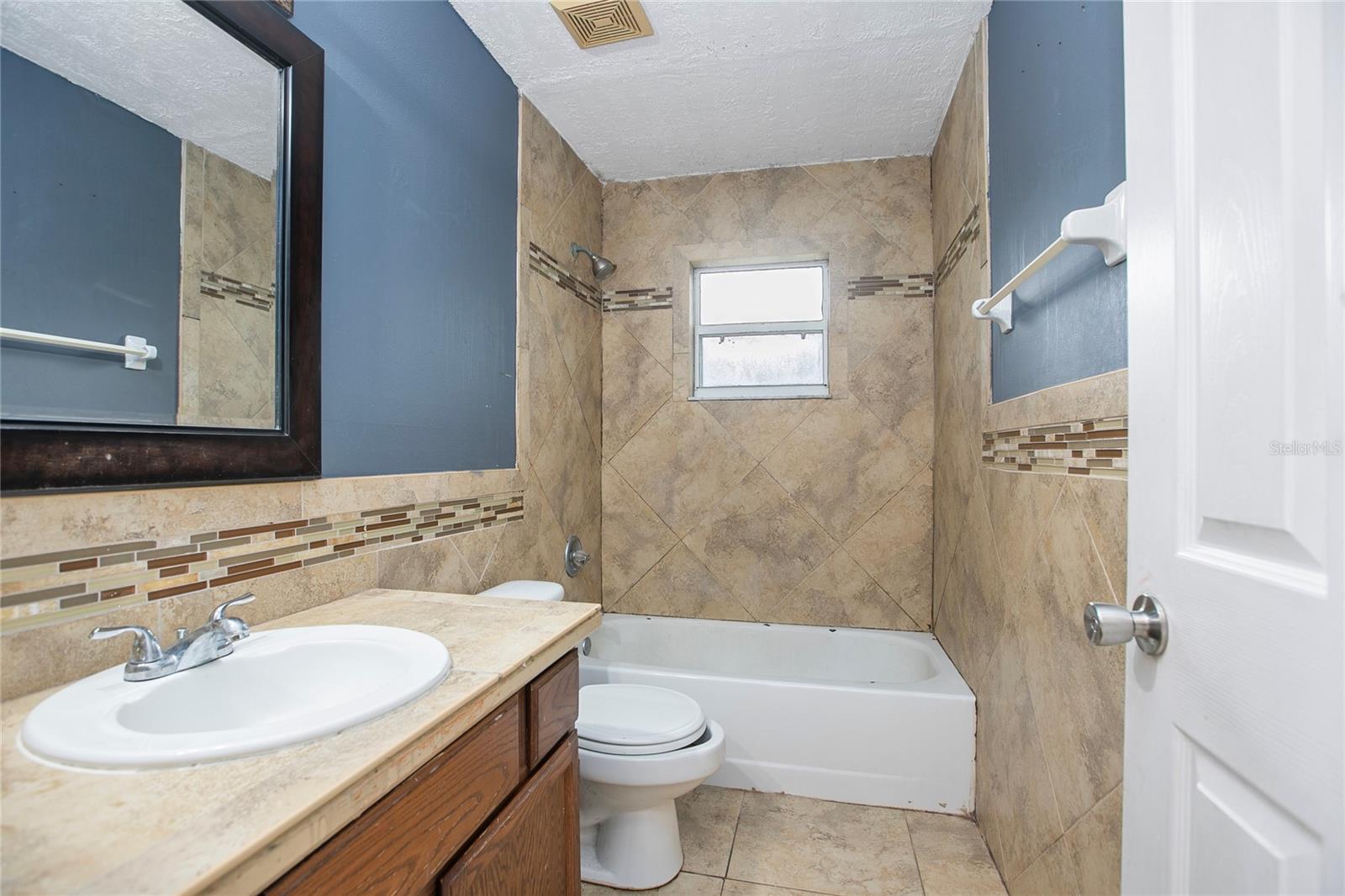 DELTONA LAKES UNIT 33 - Residential