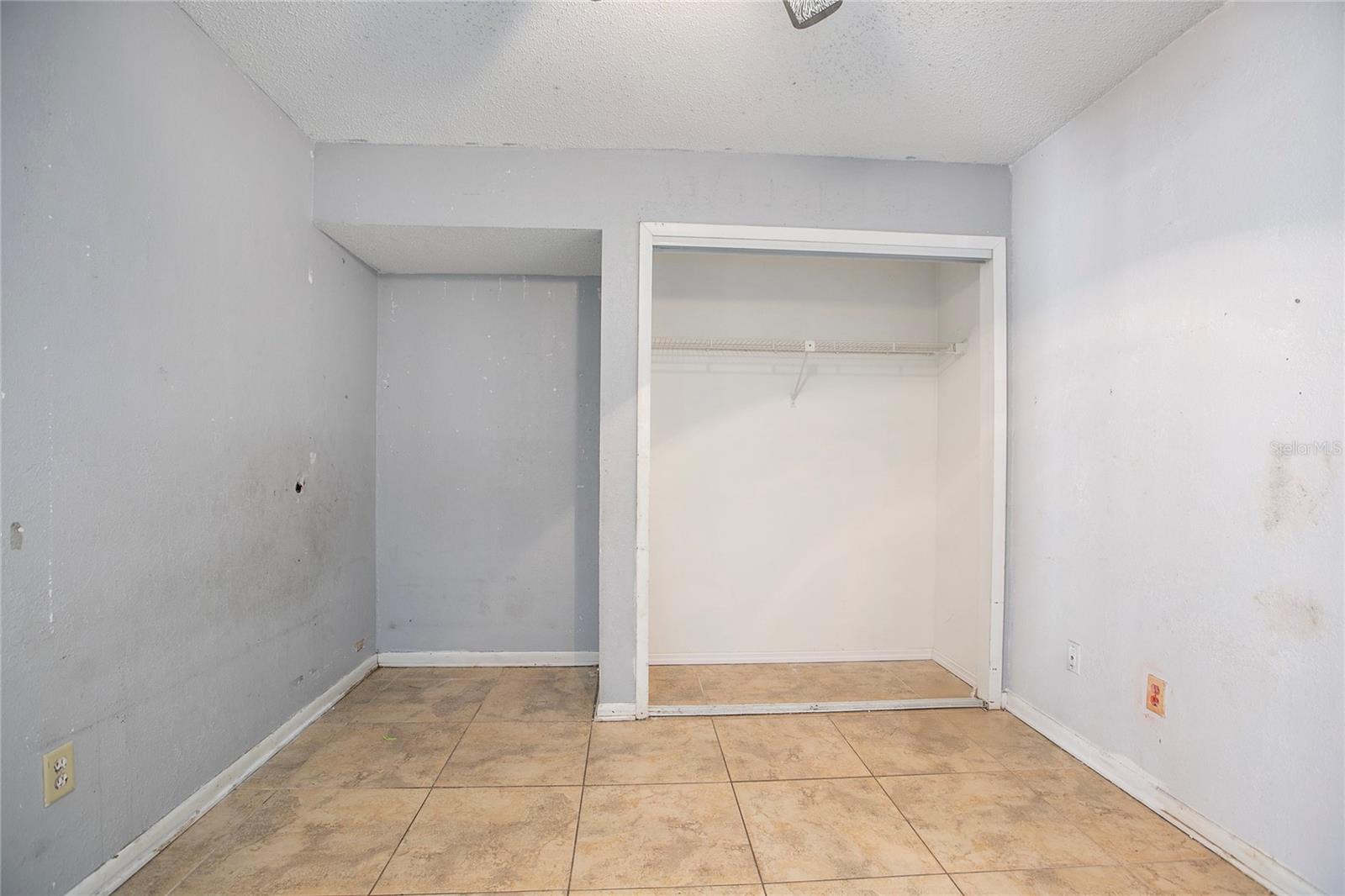 DELTONA LAKES UNIT 33 - Residential