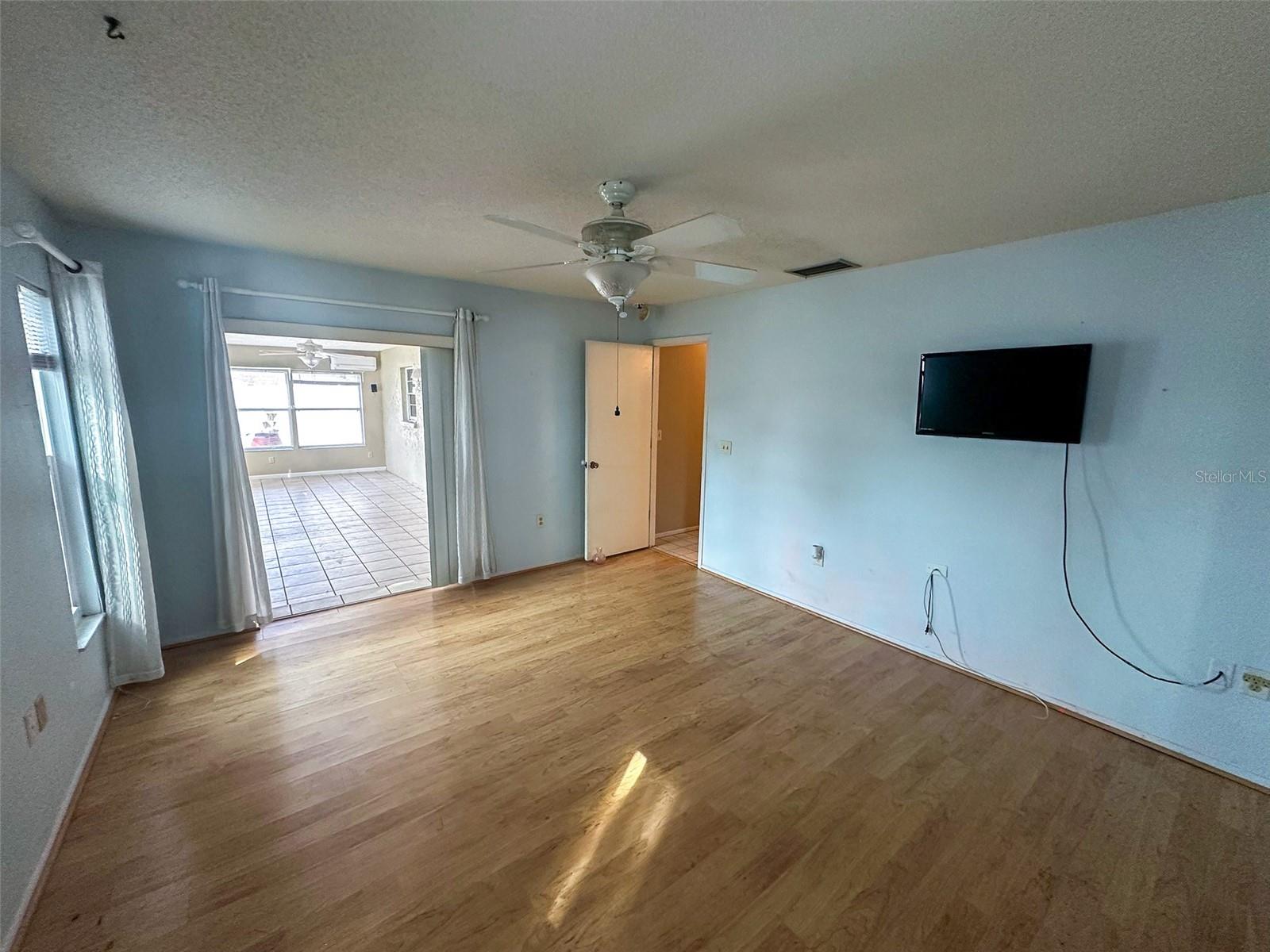 UNIVERSITY PINES - Residential