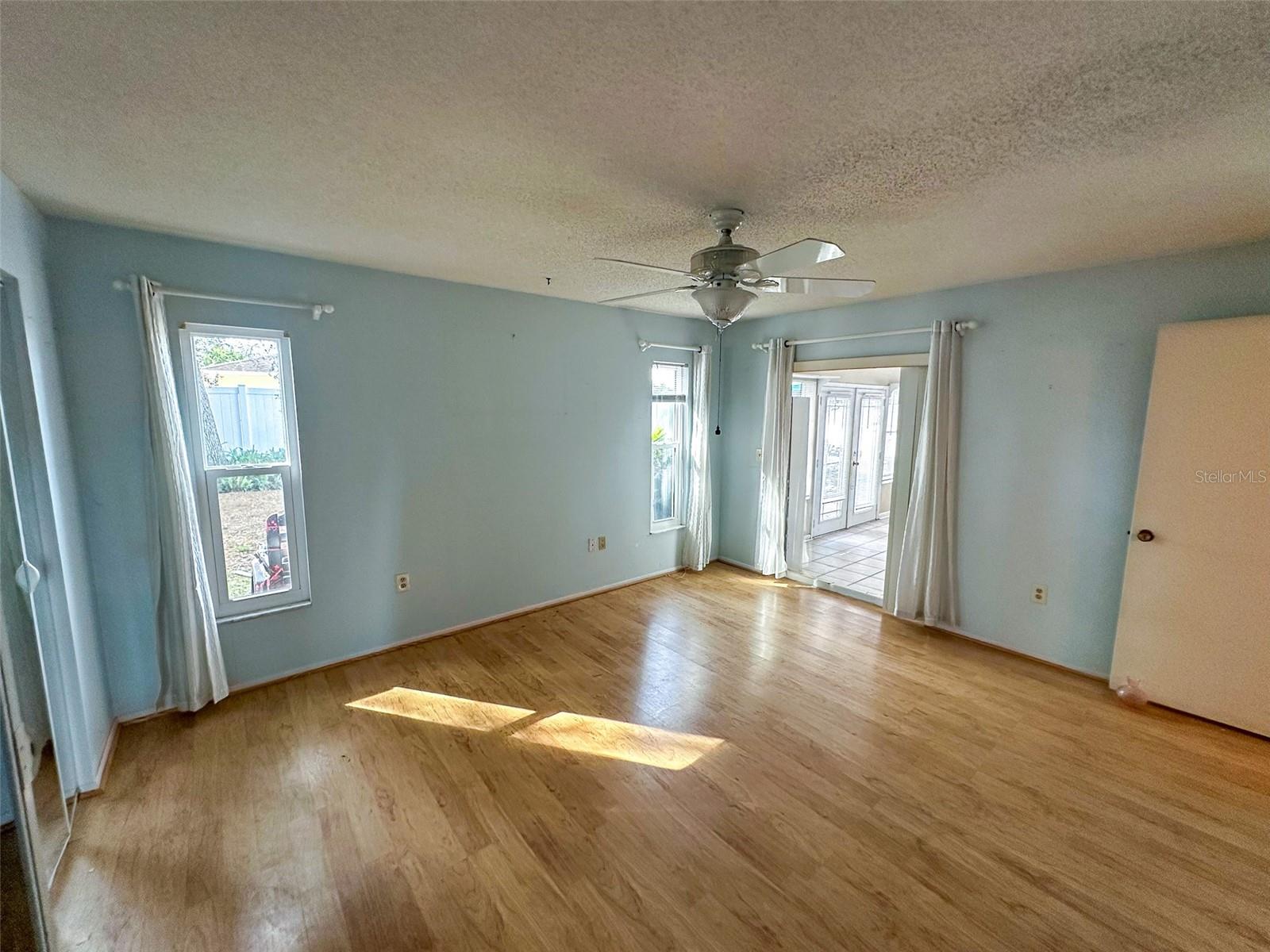 UNIVERSITY PINES - Residential