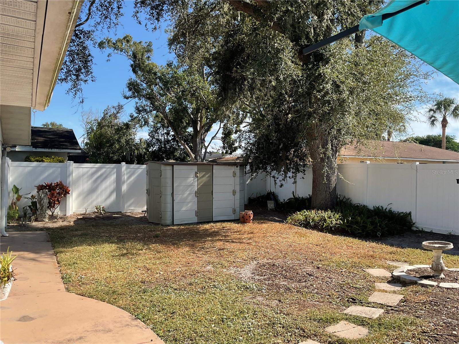 UNIVERSITY PINES - Residential