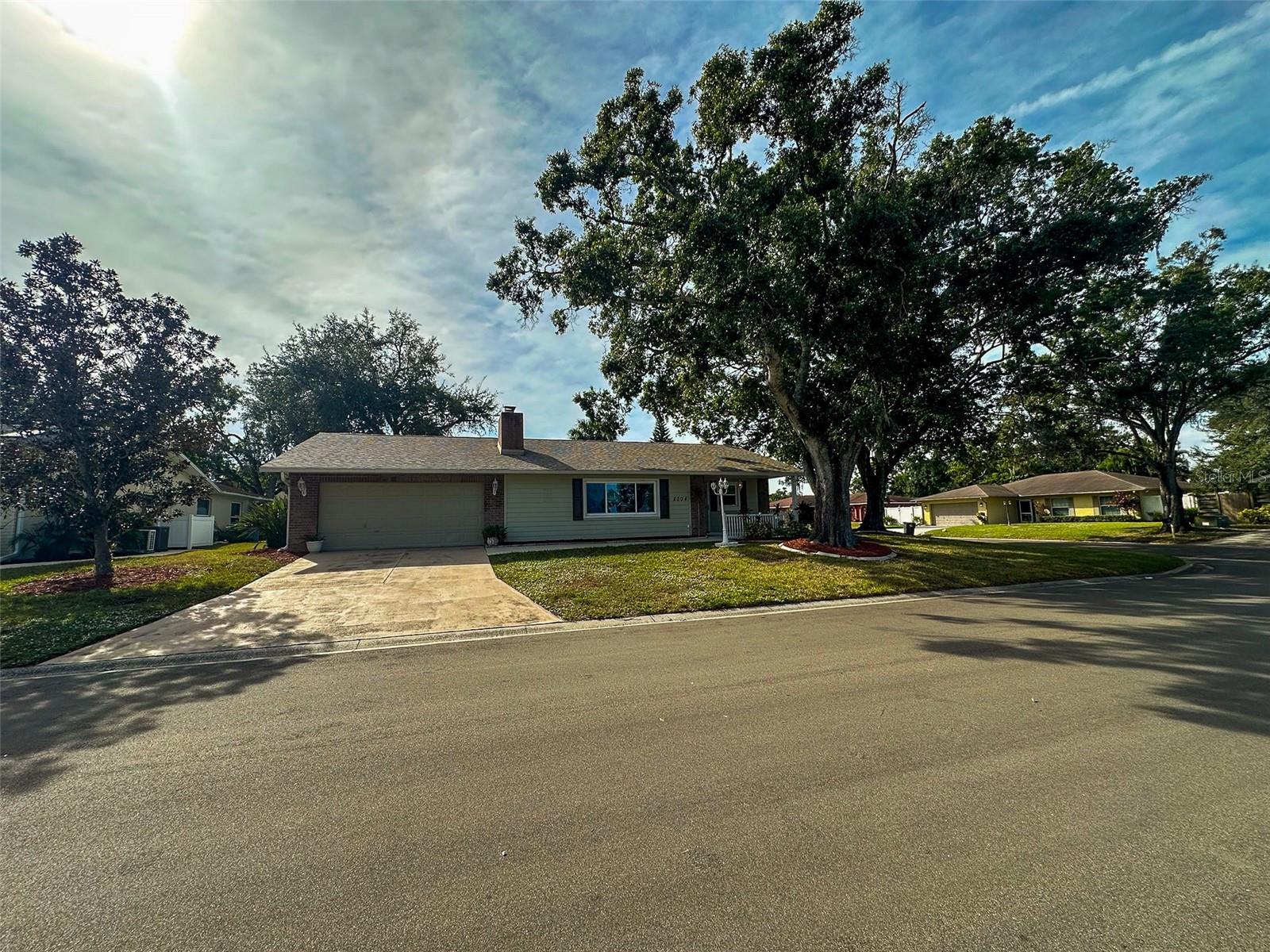 UNIVERSITY PINES - Residential