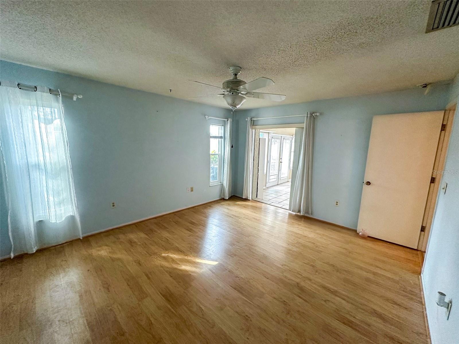 UNIVERSITY PINES - Residential