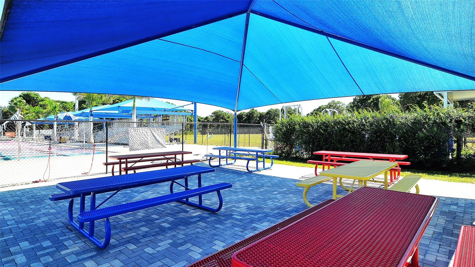 VINTAGE GRAND - Residential