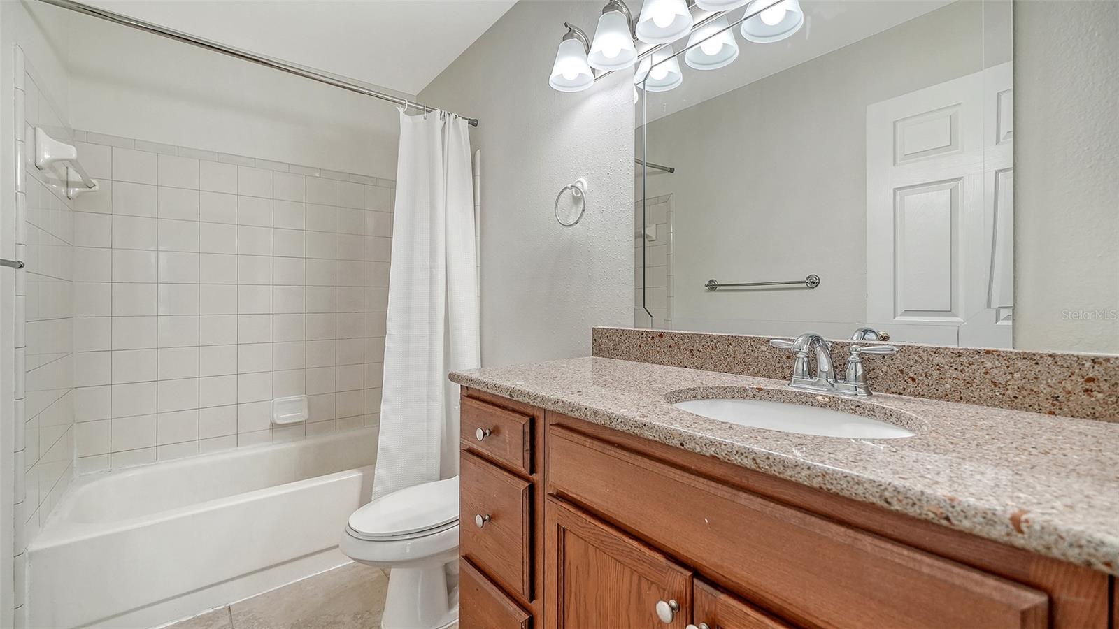 VINTAGE GRAND - Residential