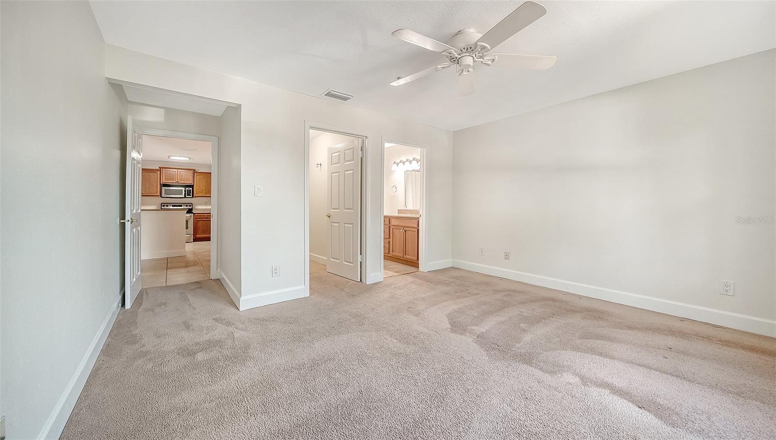 VINTAGE GRAND - Residential