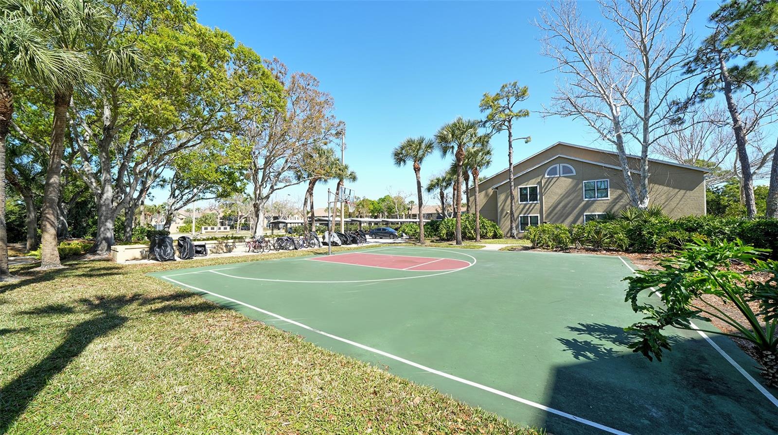 VINTAGE GRAND - Residential