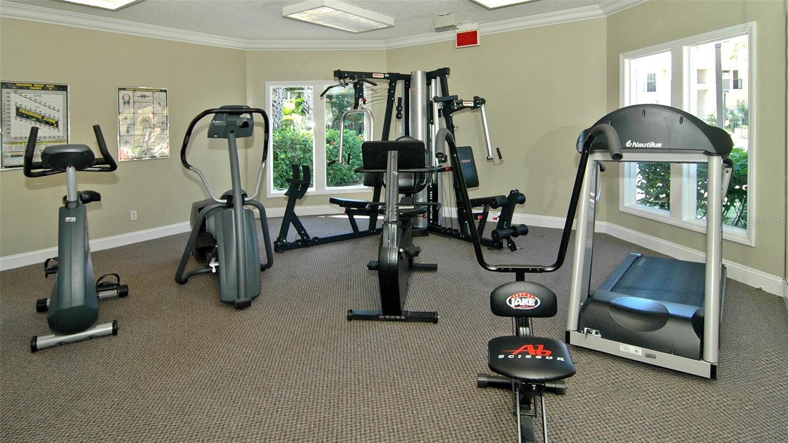 VINTAGE GRAND - Residential