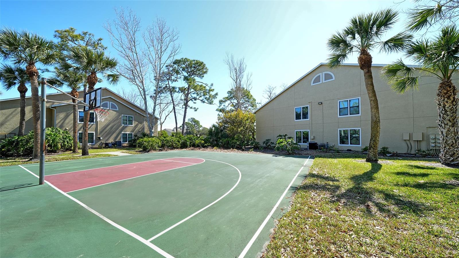 VINTAGE GRAND - Residential