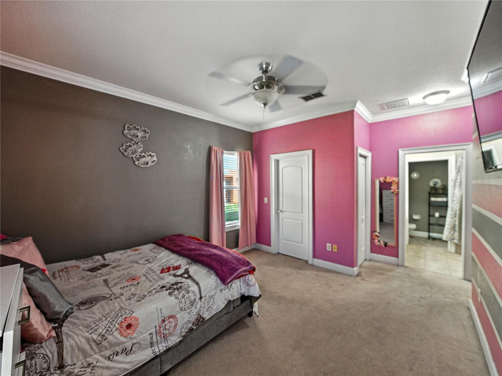 ALEXANDER WOODS TWNHMS - Residential