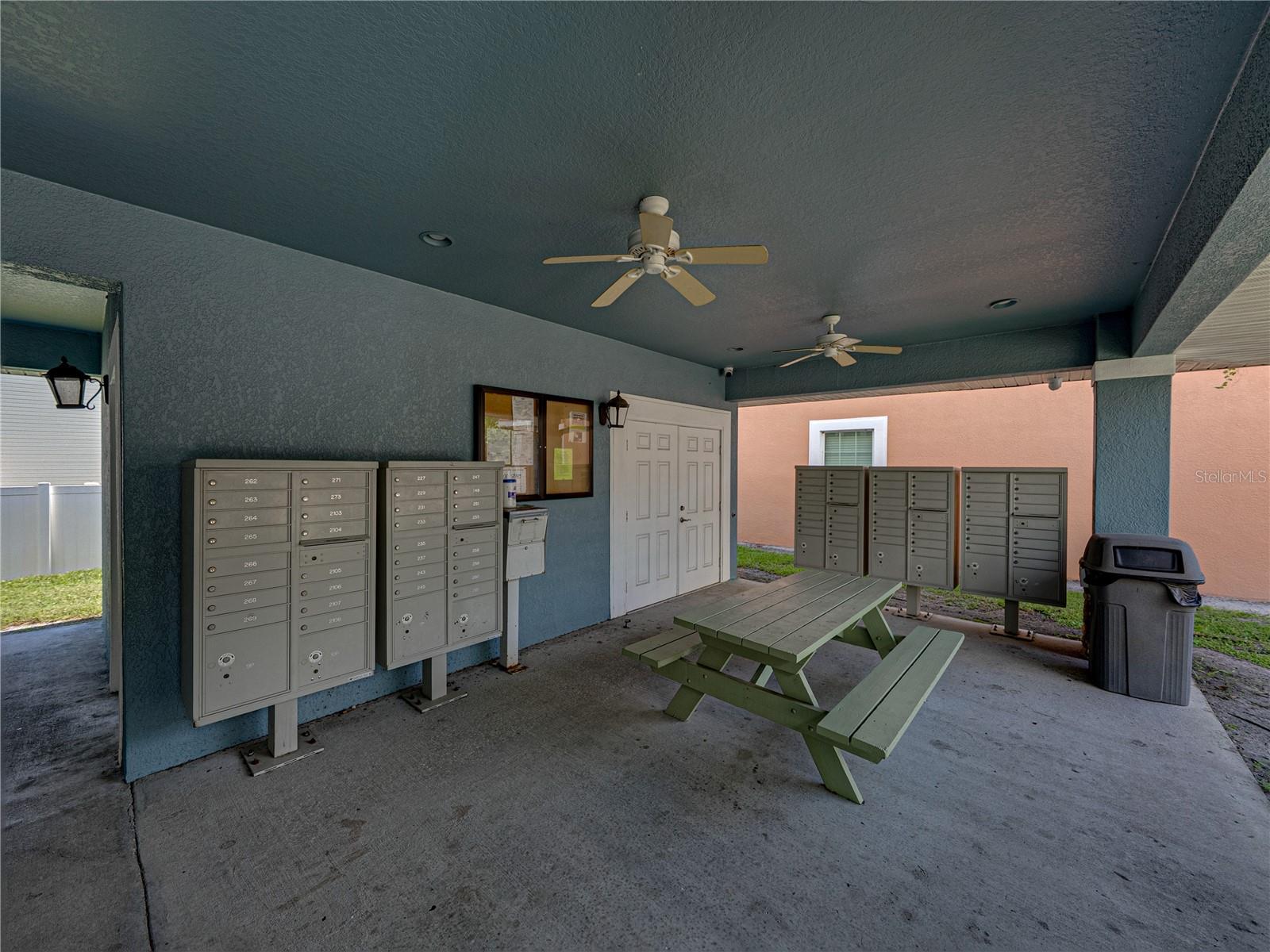 ALEXANDER WOODS TWNHMS - Residential