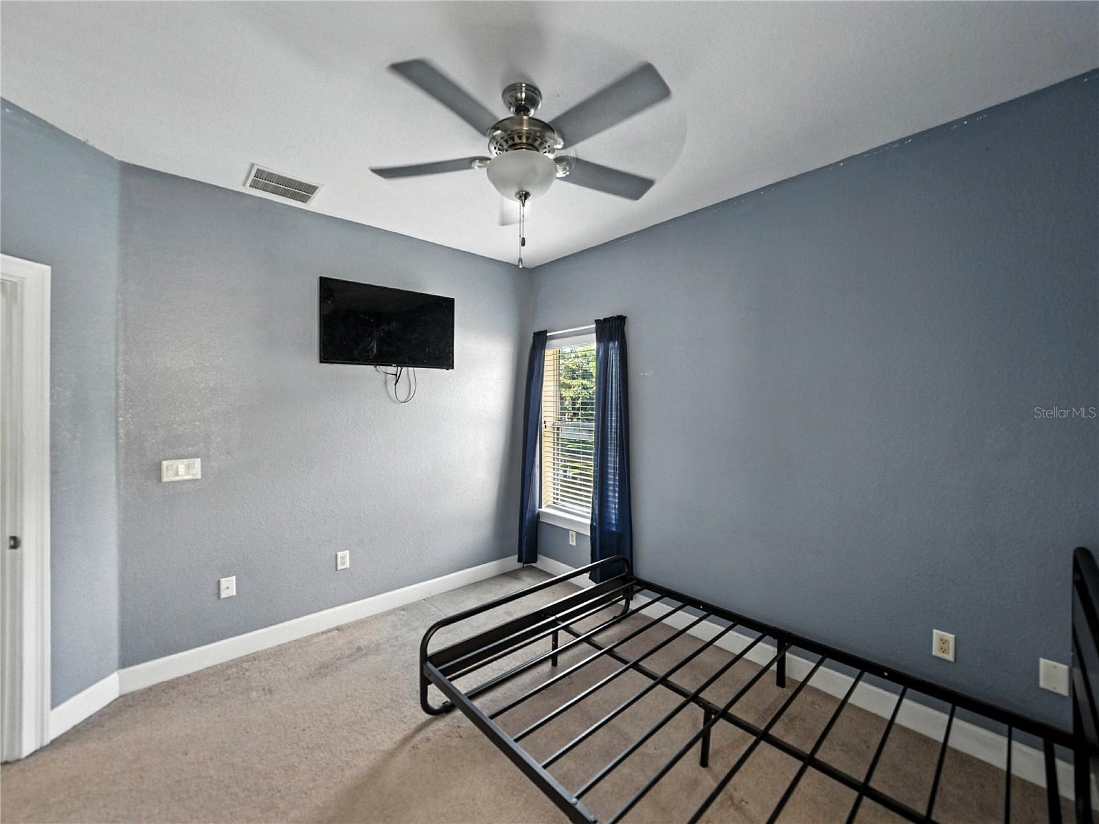 ALEXANDER WOODS TWNHMS - Residential