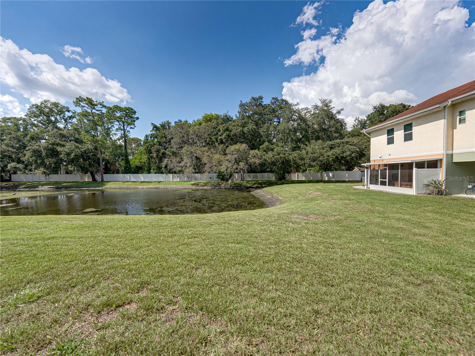 ALEXANDER WOODS TWNHMS - Residential