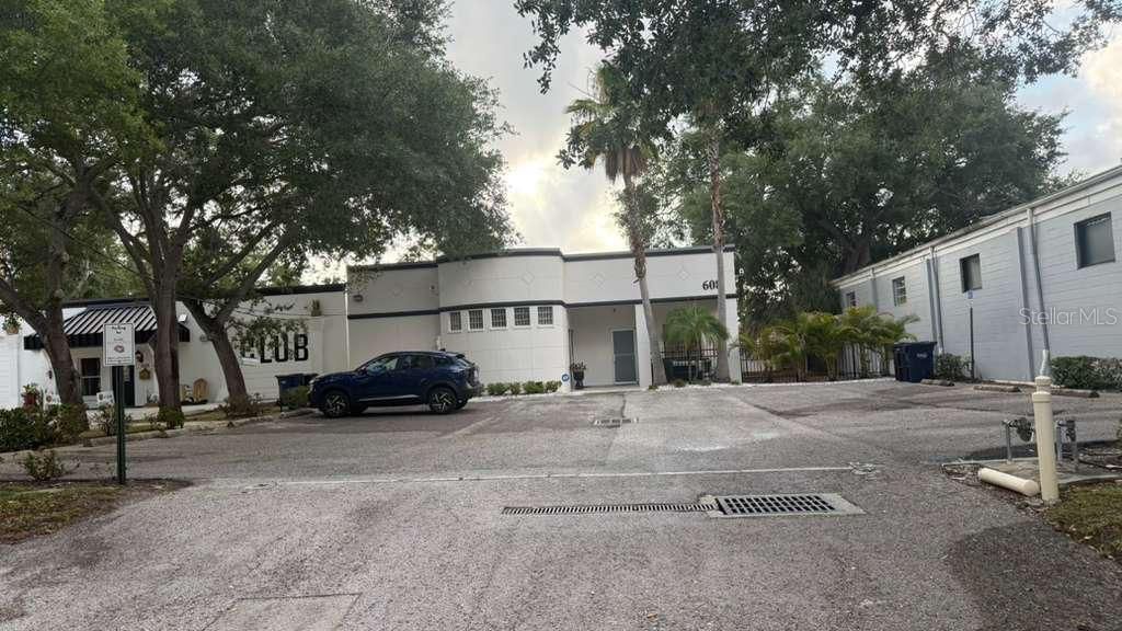 Photo of 608 S Tampania Avenue, Tampa, FL 33609 (MLS # A4694463)